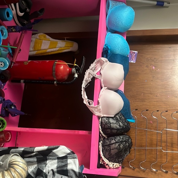 FOUR push-up bra bundle 38C La Senza and Victoria’s Secret - Picture 1 of 11